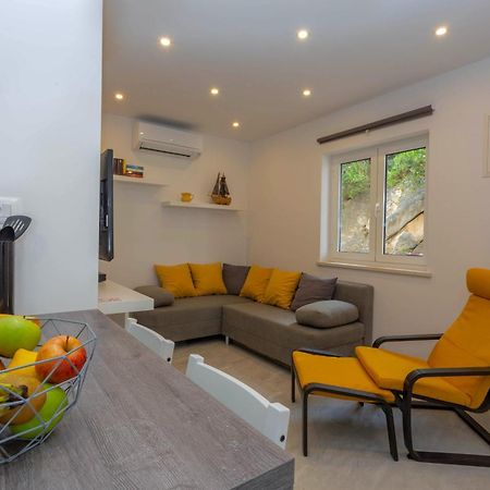 Apartments Tatjana Dominis هفار المظهر الخارجي الصورة