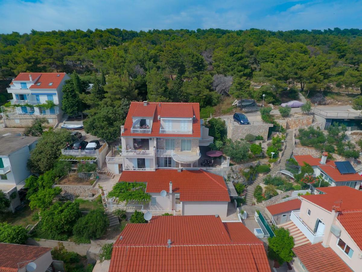 Apartments Tatjana Dominis هفار المظهر الخارجي الصورة